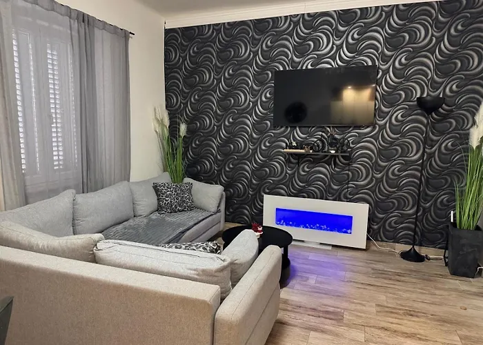 Apartment Lorena S Terasom -Prizemlje-Eg-Pianterreno With Garden